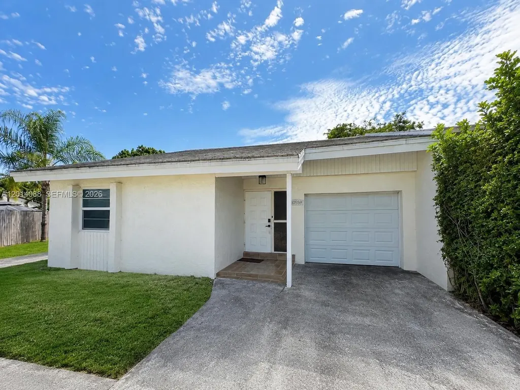 10559 La Placida Drive Coral Springs FL 33065
