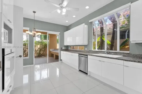 3728 NE 208th Terrace Aventura FL 33180