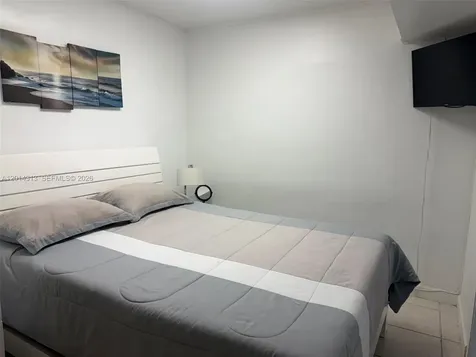 5401 Collins Avenue Miami Beach FL 33140