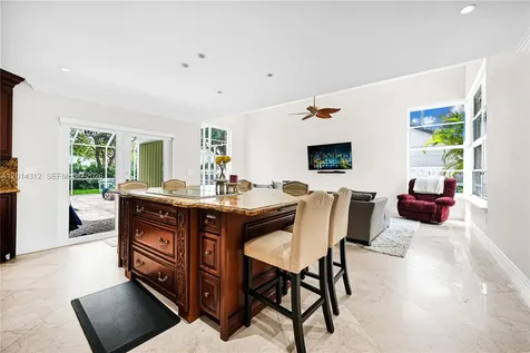 9866 SW 111th Terrace Miami FL 33176