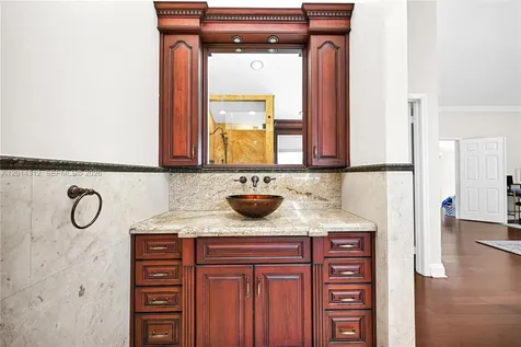 9866 SW 111th Terrace Miami FL 33176