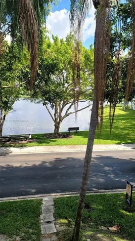 11155 SW 5th Place Pembroke Pines FL 33025