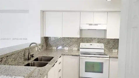 11155 SW 5th Place Pembroke Pines FL 33025