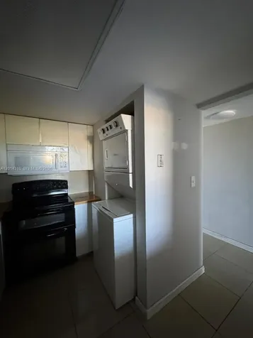 10090 NW 80th Court Hialeah Gardens FL 33016