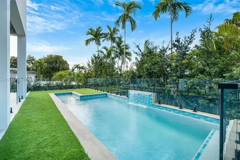 9280 Byron Avenue Surfside FL 33154