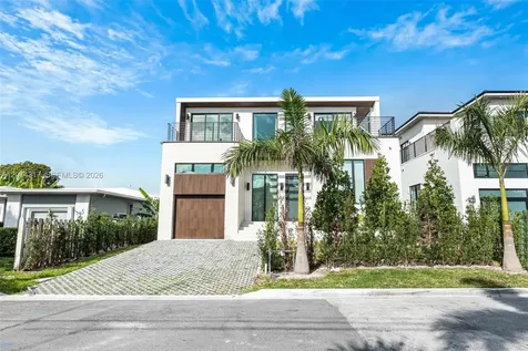 9280 Byron Avenue Surfside FL 33154