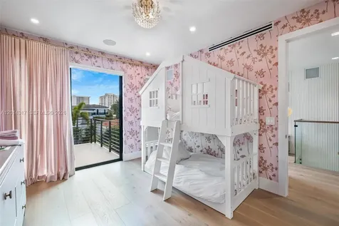 9280 Byron Avenue Surfside FL 33154