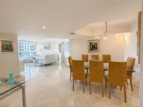 21055 Yacht Club Drive Aventura FL 33180