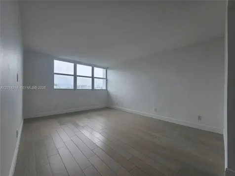 16546 NE 26th Avenue North Miami Beach FL 33160