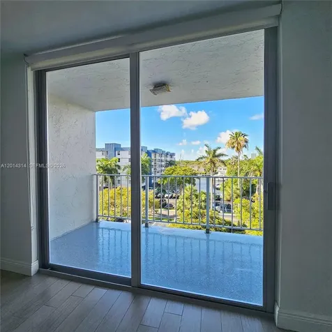 16546 NE 26th Avenue North Miami Beach FL 33160
