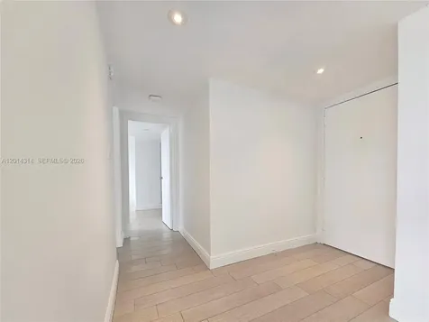 16546 NE 26th Avenue North Miami Beach FL 33160