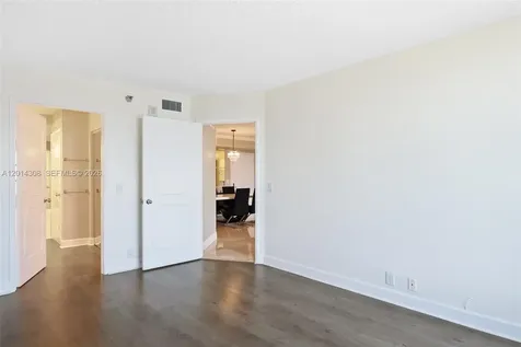 3400 NE 192nd Street Aventura FL 33180