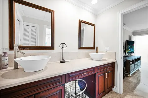 9866 SW 111th Terrace Miami FL 33176