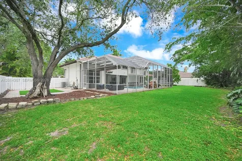9866 SW 111th Terrace Miami FL 33176