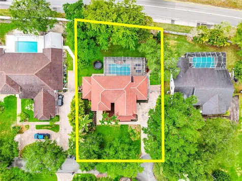 9866 SW 111th Terrace Miami FL 33176