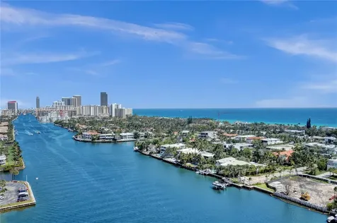 20201 E Country Club Drive Aventura FL 33180