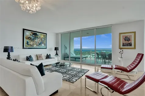 20201 E Country Club Drive Aventura FL 33180