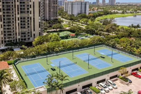 20201 E Country Club Drive Aventura FL 33180