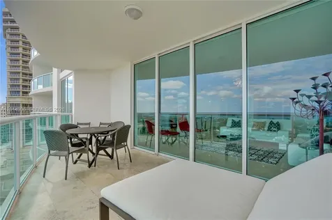 20201 E Country Club Drive Aventura FL 33180