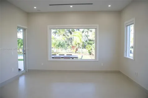 13231 SW 220 Street Miami FL 33170