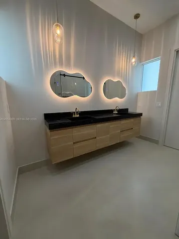 13231 SW 220 Street Miami FL 33170