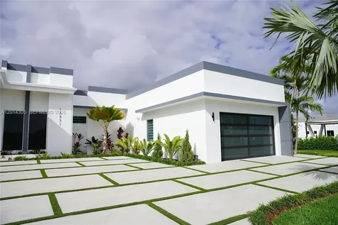13231 SW 220 Street Miami FL 33170
