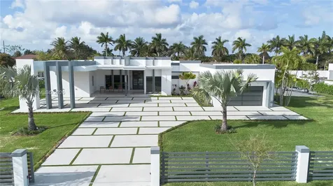13231 SW 220 Street Miami FL 33170