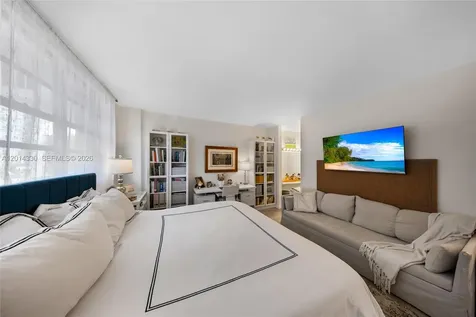 800 West Avenue Miami Beach FL 33139