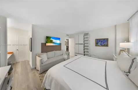 800 West Avenue Miami Beach FL 33139