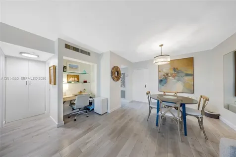 800 West Avenue Miami Beach FL 33139