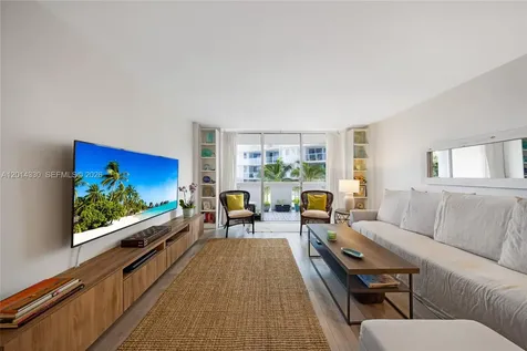 800 West Avenue Miami Beach FL 33139