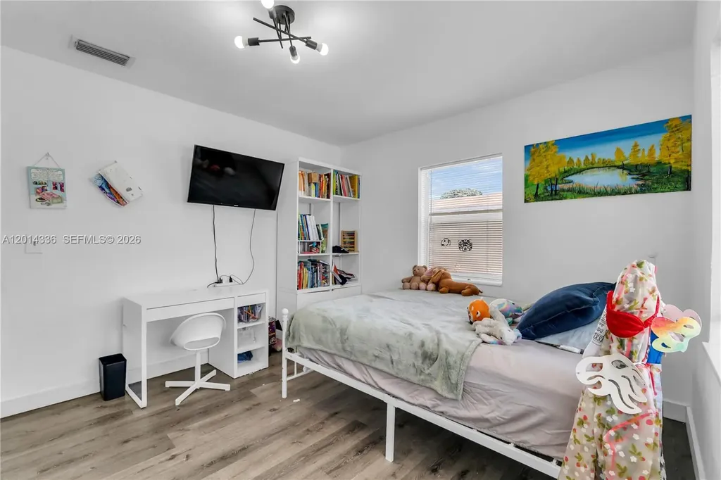 2533 Johnson Street Hollywood FL 33020
