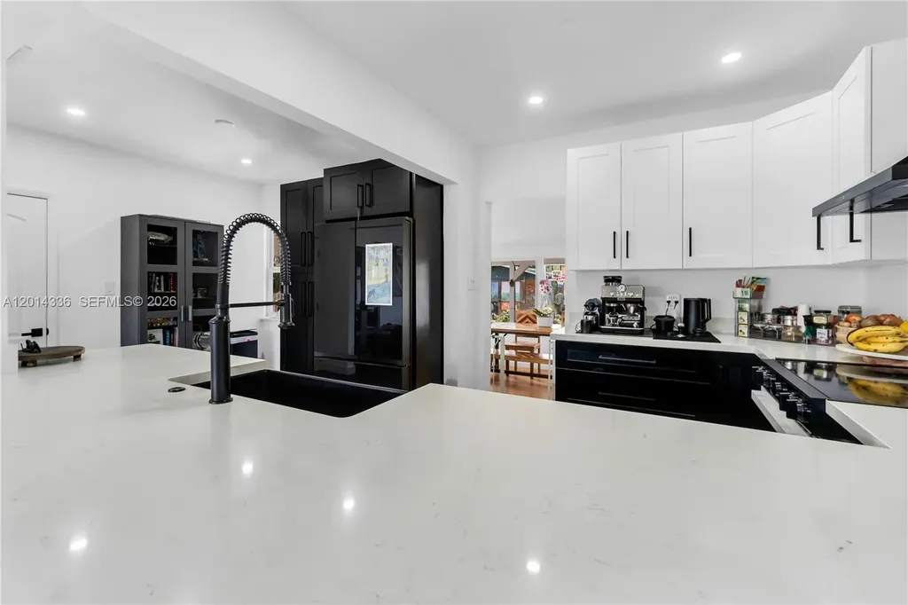 2533 Johnson Street Hollywood FL 33020