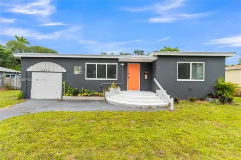 2533 Johnson Street Hollywood FL 33020