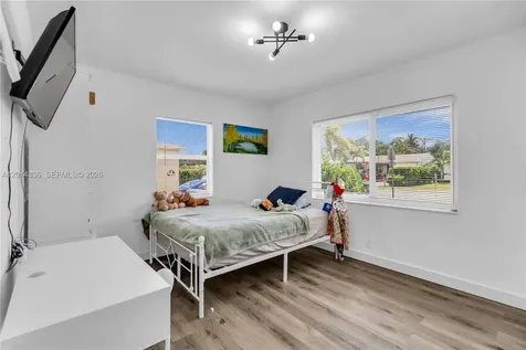 2533 Johnson Street Hollywood FL 33020
