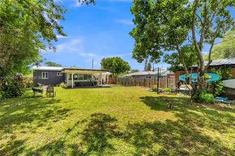 2533 Johnson Street Hollywood FL 33020