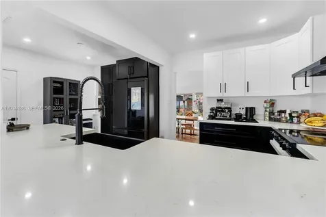 2533 Johnson Street Hollywood FL 33020