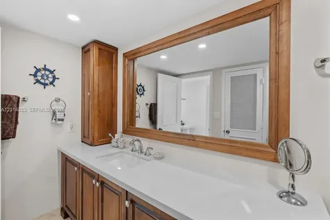 2100 S Ocean Lane Fort Lauderdale FL 33316