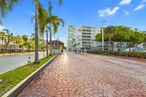 1770 NE 191st Street Miami FL 33179