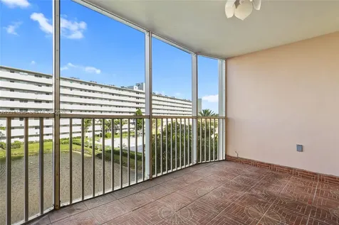 1770 NE 191st Street Miami FL 33179