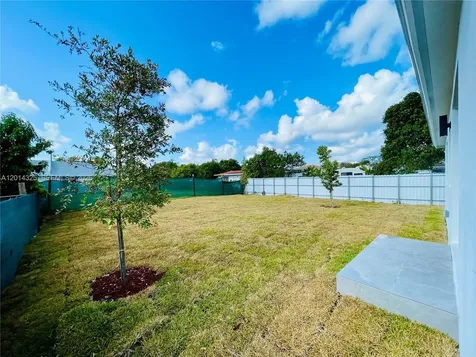 12132 SW 218 Street Miami FL 33170