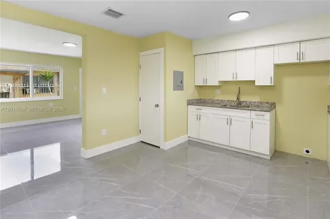 1430 NW 2nd Avenue Florida City FL 33034
