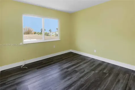 1430 NW 2nd Avenue Florida City FL 33034