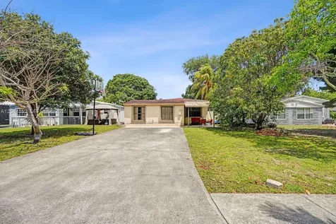1379 NE 177th Street North Miami Beach FL 33162