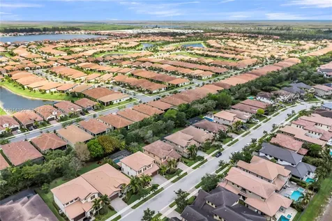 8915 W Watercrest Circle W Parkland FL 33076