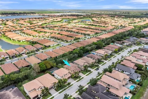 8915 W Watercrest Circle W Parkland FL 33076