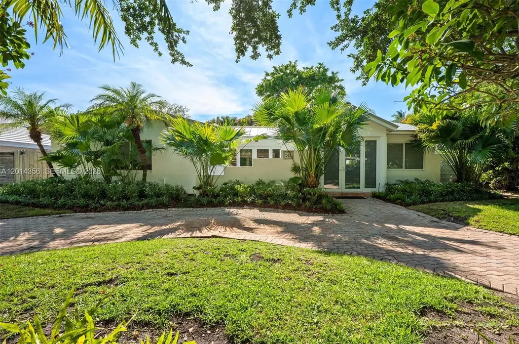 512 Warren Lane Key Biscayne FL 33149