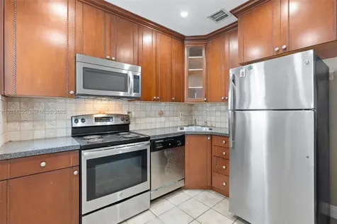 376 W 14th Street Riviera Beach FL 33404