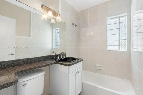 376 W 14th Street Riviera Beach FL 33404