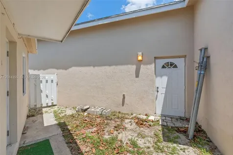 376 W 14th Street Riviera Beach FL 33404